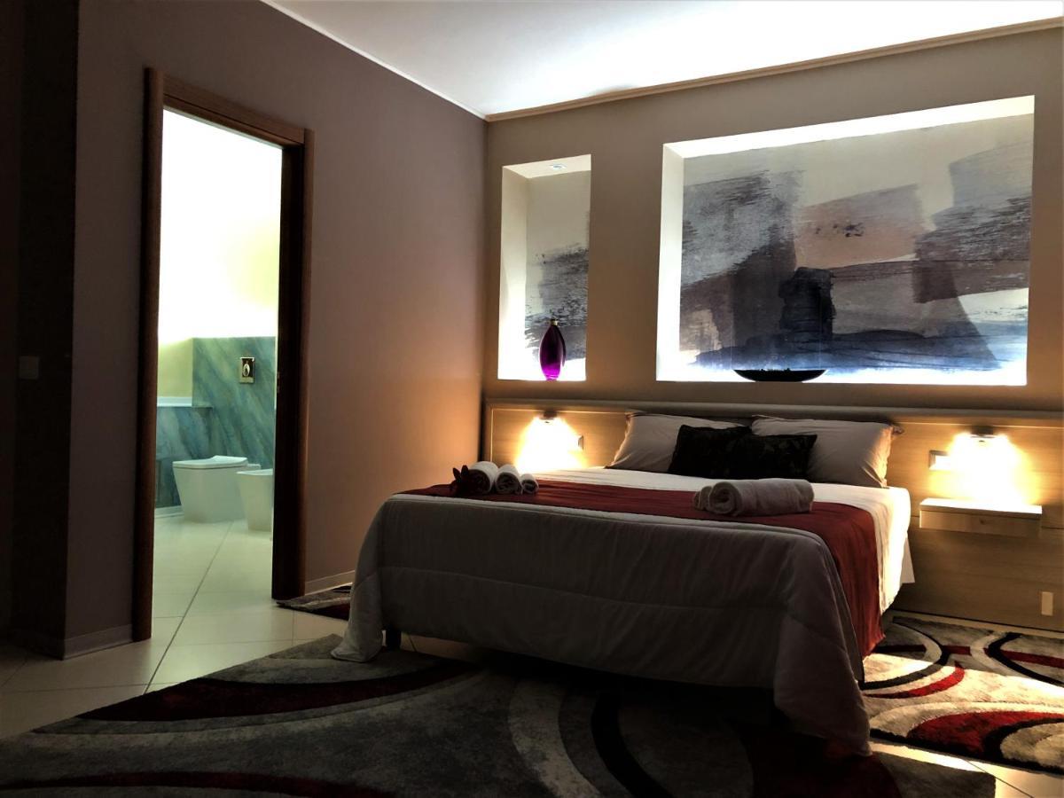 La Piazzetta Guest House Olbia Bagian luar foto
