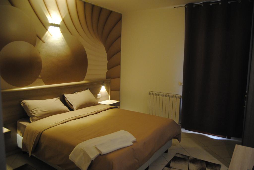 La Piazzetta Guest House Olbia Bagian luar foto