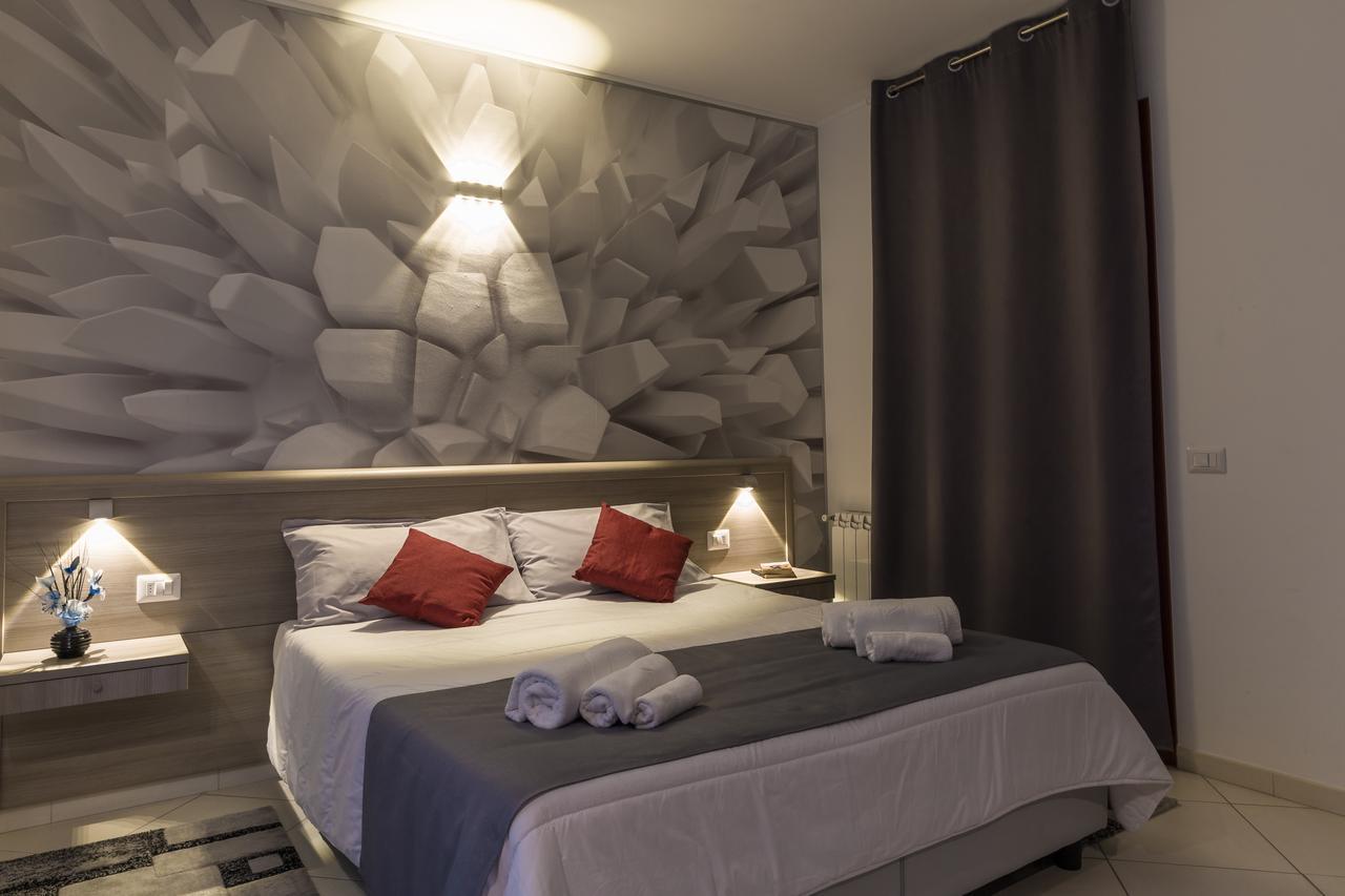 La Piazzetta Guest House Olbia Bagian luar foto