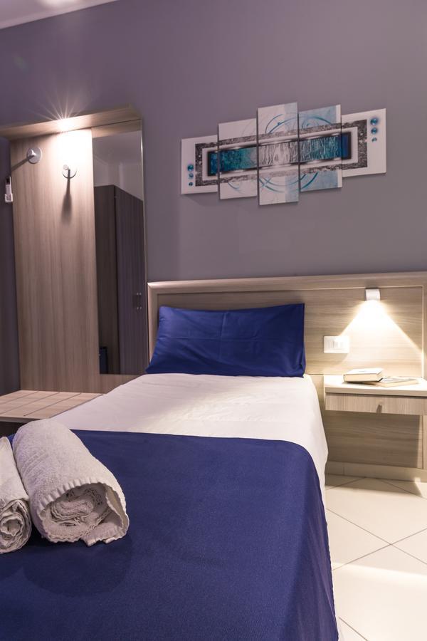 La Piazzetta Guest House Olbia Bagian luar foto